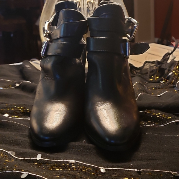 Ankle boots - Picture 3 of 3